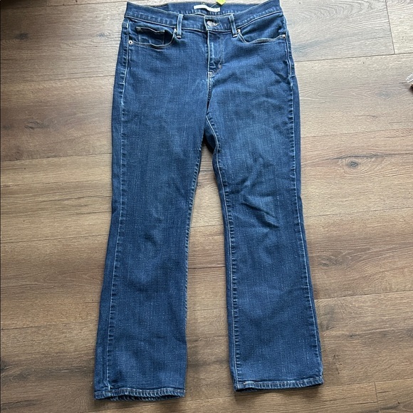 Levi's Denim - Levi’s Classic Dark Blue Women’s Bootcut Jeans ! Size 6